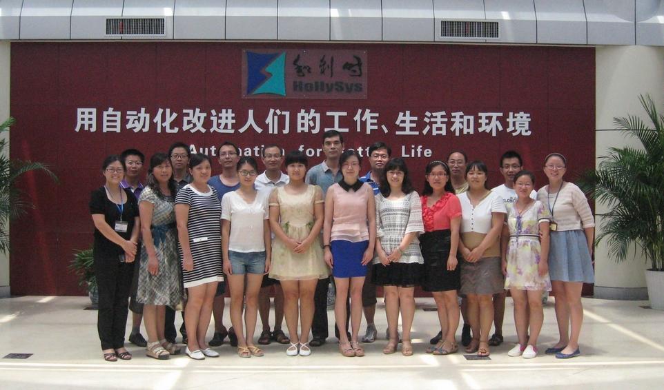 2013年河南高校教师顶岗实训圆满结束.jpg