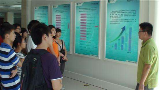 交大师生走进和利时感受科技创新魅力1.jpg
